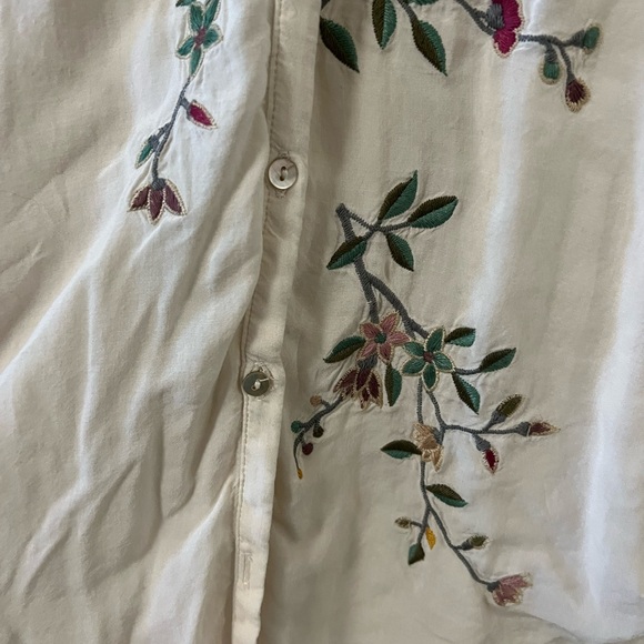 TINY Anthropologie Embroidered Button Down Blouse - Picture 7 of 12